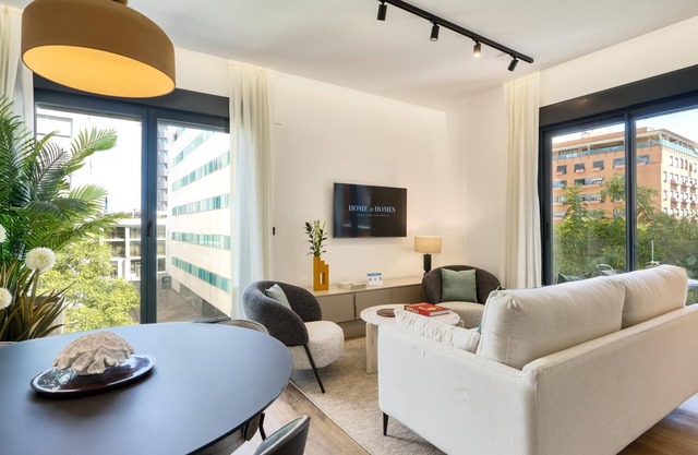 2-Bed Apartment w/Terrace & Free Parking