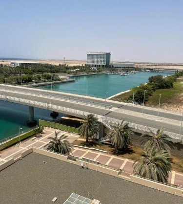 2 Bedrooms APT in Marina tower sea view