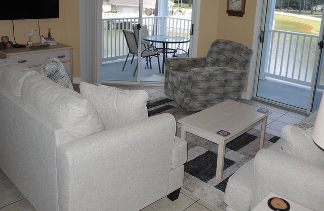 2 bedroom, 2 bath, Full Kitchen, Pool View, with great resort amenities(2804)