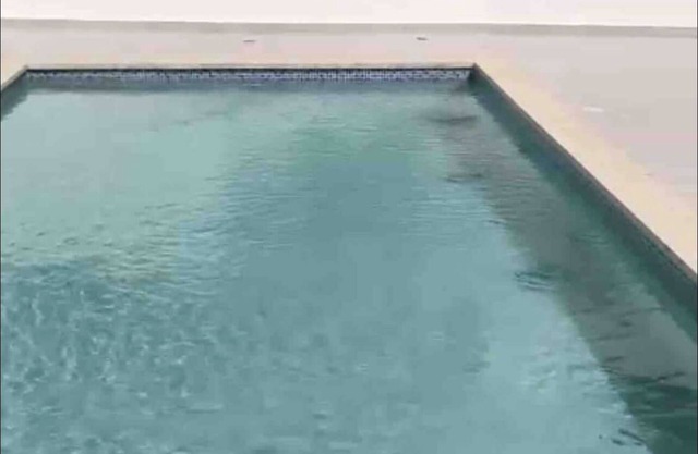 2 Bedroom 2 Bathroom Apartment with Pool