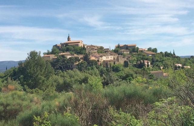 2 bedroom accommodation in Crillon-le-Brave