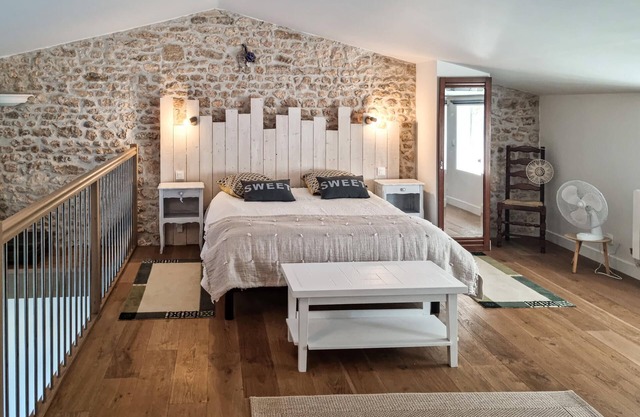 2 bedroom accommodation in Saint-Just-Luzac