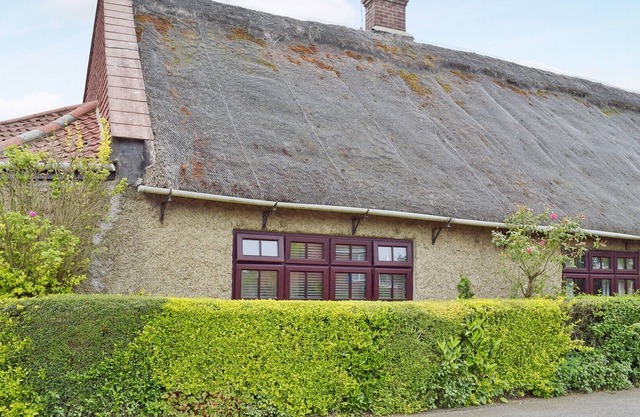 2 bedroom accommodation in Winterton-on-Sea