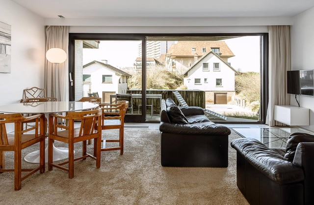2 bedroom accommodation in Oostduinkerke