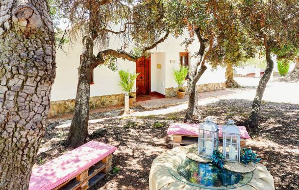 2 bedroom accommodation in Estepa