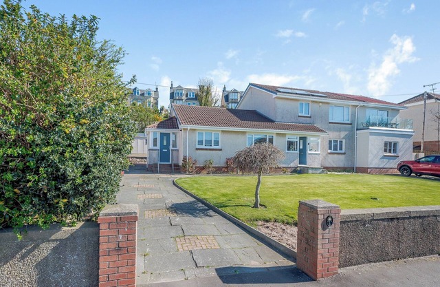 2 bedroom accommodation in Seamill, near West Kilbride