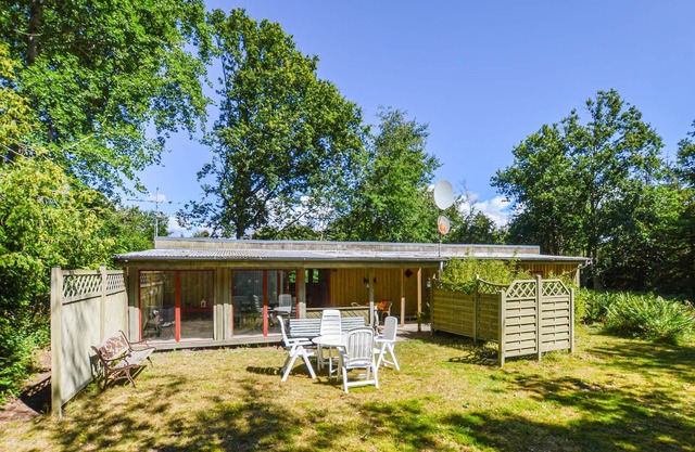 2 bedroom accommodation in Store Fuglede