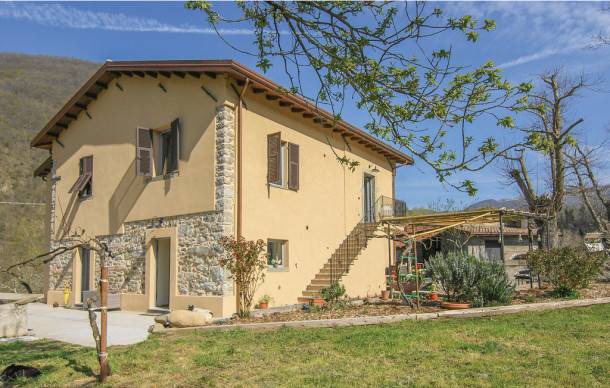 2 bedroom accommodation in Fivizzano