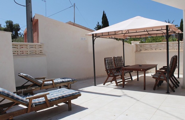 2 bedroom accommodation in El Campello