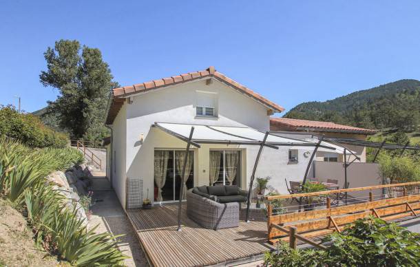 2 bedroom accommodation in Espenel