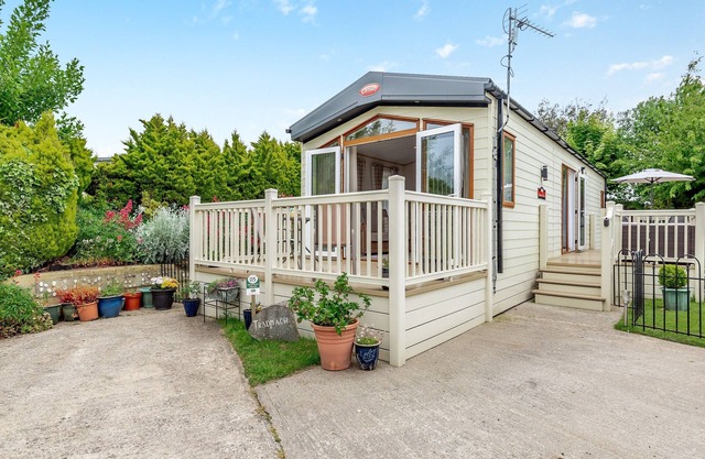 2 bedroom accommodation in Patrington