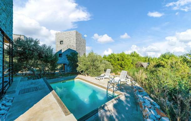 2 bedroom accommodation in Dragove