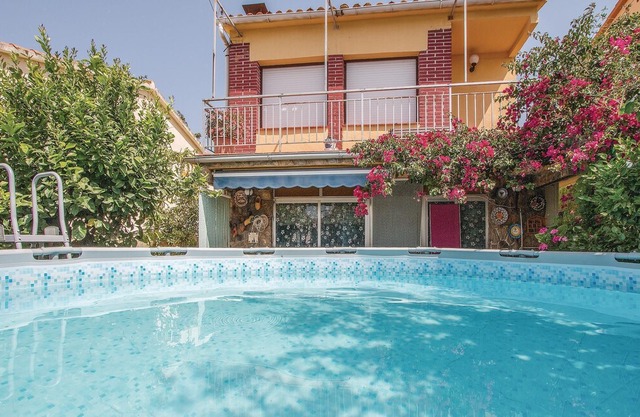 2 bedroom accommodation in Pineda de Mar