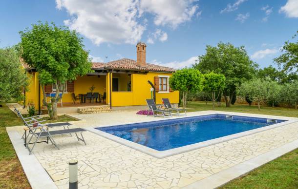 2 bedroom accommodation in Cokuni
