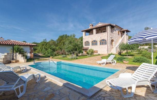 2 bedroom accommodation in Baderna