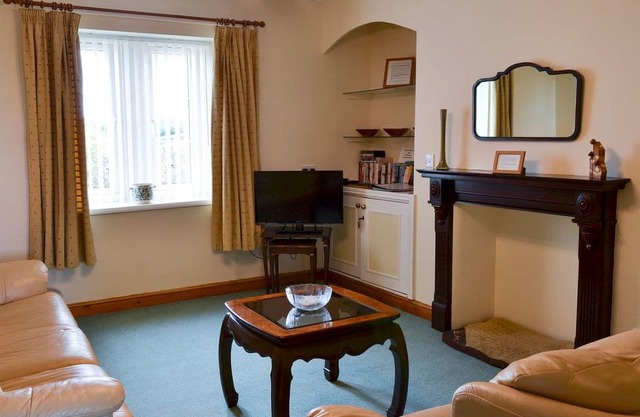 2 bedroom accommodation in Embleton