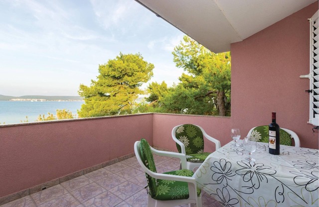 2 bedroom accommodation in Nevidane