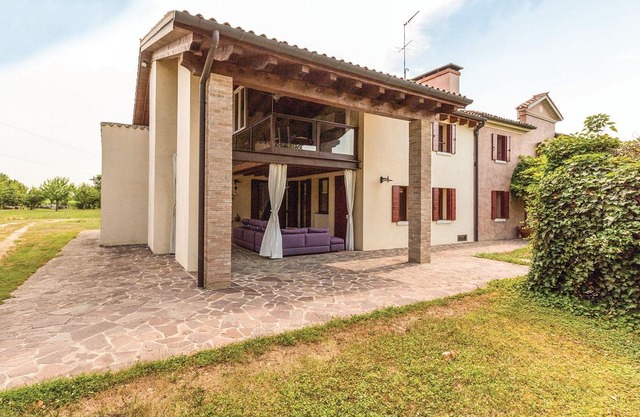 2 bedroom accommodation in Silea -TV-