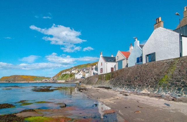 2 bedroom accommodation in Gardenstown, near Banff