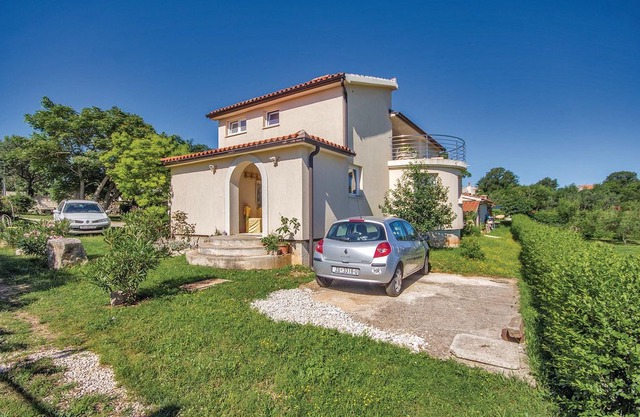 2 bedroom accommodation in Kavran