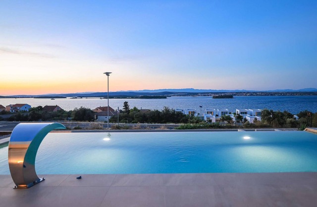 2 bedroom accommodation in Zadar, Tkon