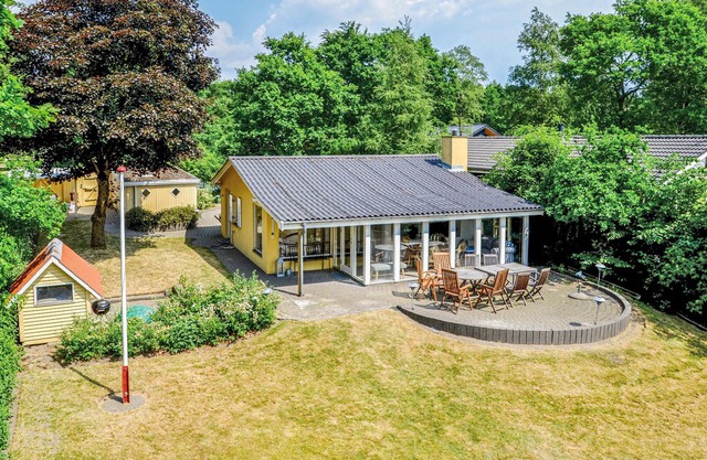 2 bedroom accommodation in Sunds