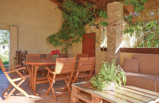 2 bedroom accommodation in Silea TV