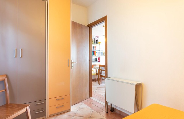 2 bedroom accommodation in Arbus