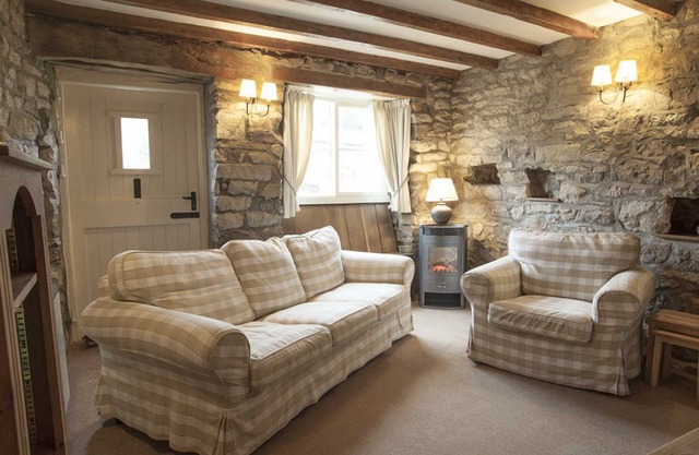 2 bedroom accommodation in Hutton-le-Hole, near Kirkbymoorside