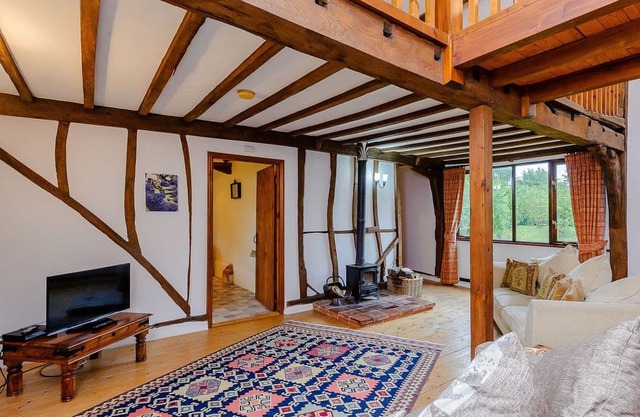 2 bedroom accommodation in Yaxley, near Eye