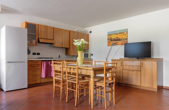 2 bedroom apartment, Mira, Venice, with swimming pool
