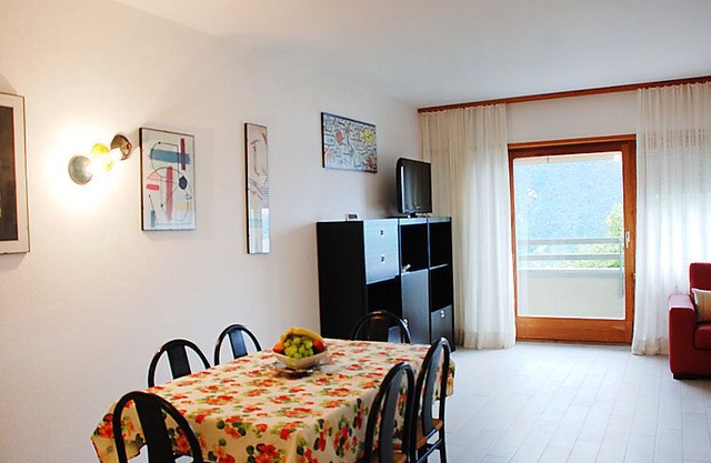 2 bedroom Apartment, sleeps 5 in Lugano with WiFi