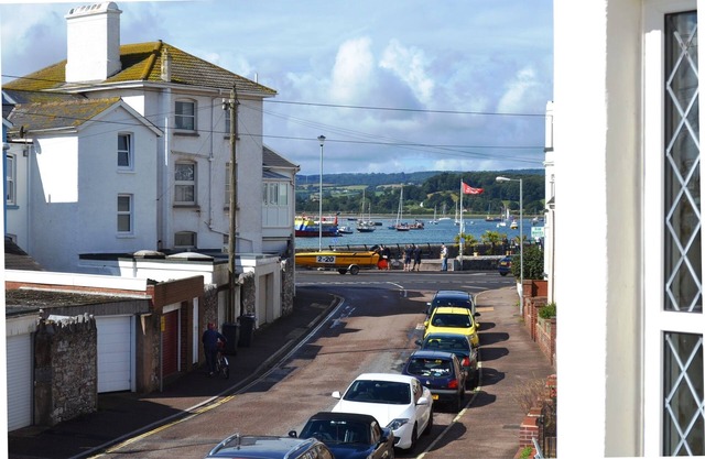 2-bedroom apartment steps from the beach, with garage and dog friendly!