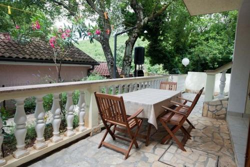 Terrace Povile 
