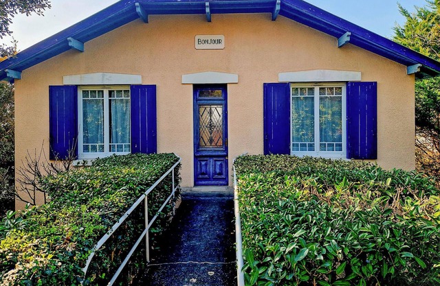 2 bedroom awesome home in Royan