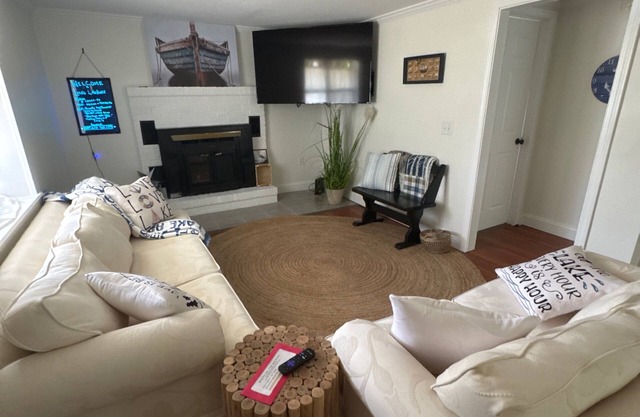 2-bedroom cabin in charming Spring City walking distance to watts bar lake.