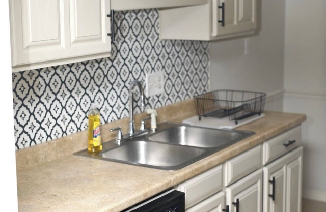 2-bedroom condo in lovely Winston-Salem'snCountry Club