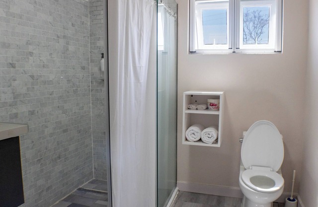 2-bedroom condo in peaceful La Fargue with AC