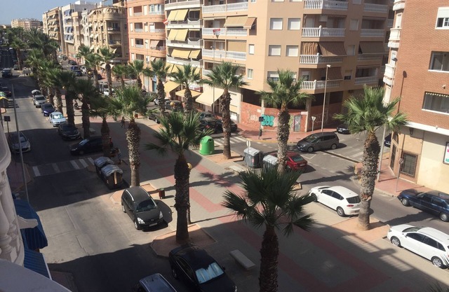 2 bedroom apartment 100 m from the beach