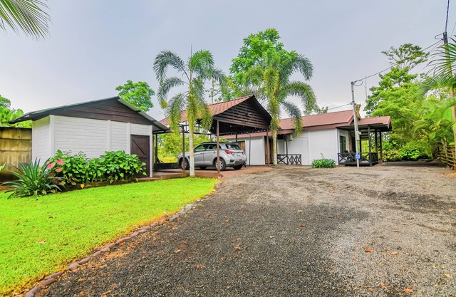 2-bedroom house 15 mins from La Fortuna.