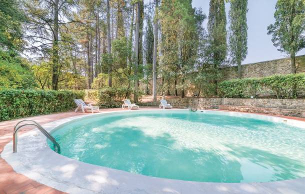 2 bedroom accommodation in Monte San Savino AR