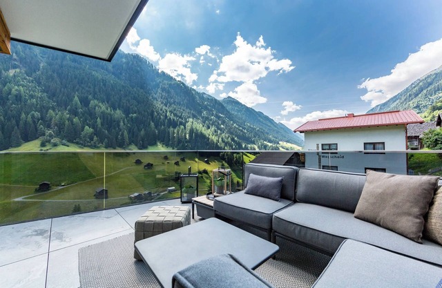 2-bedroom Kappl/Ischgl with Private Sauna and Views