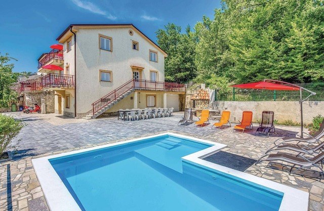 2 bedroom lovely apartment in Grizane