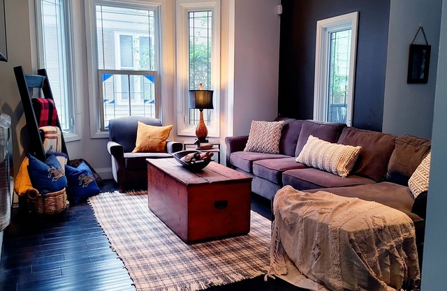 2 bedroom Main Centrally located