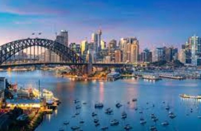 2 Bedroom Modern Suite at Waterloo Sydney