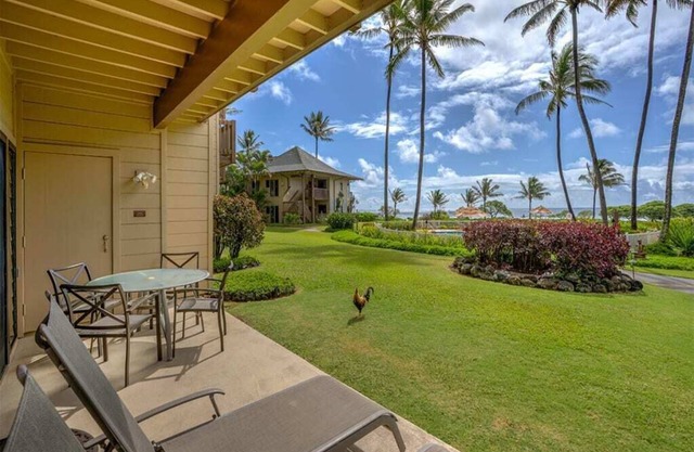2 Bedroom Ocean View w/Lanai – Kaha Lani 107