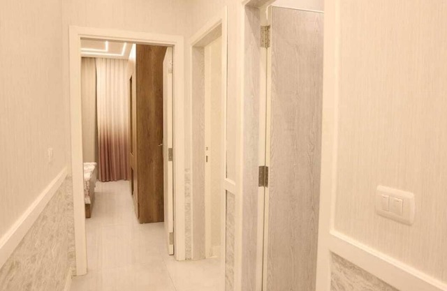 2-bedroom private apartment in terrific Giza Governorate with AC, WiFi