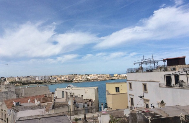 2 Bedroom Private vacation home in Otranto