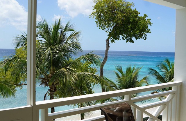 2 bedroom property located in a resort with direct beach access