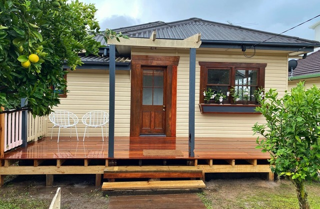 2 bedroom(s) House near Redcliffe